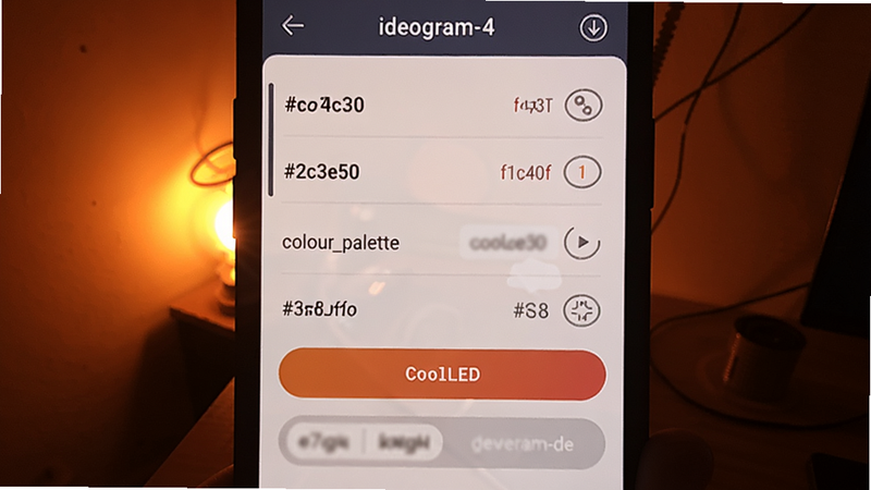 һ���ֻ���Ļ��ͼչʾCoolLED��ʱ���ý��棬����Ϊůɫ�ƹ��Χ��colour_palette: #2c3e50, #e74c3c, #f1c40f, #ecf0f1, #3498db������ideogram-4ģ�����ɡ�